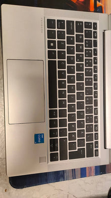 HP 430 G8